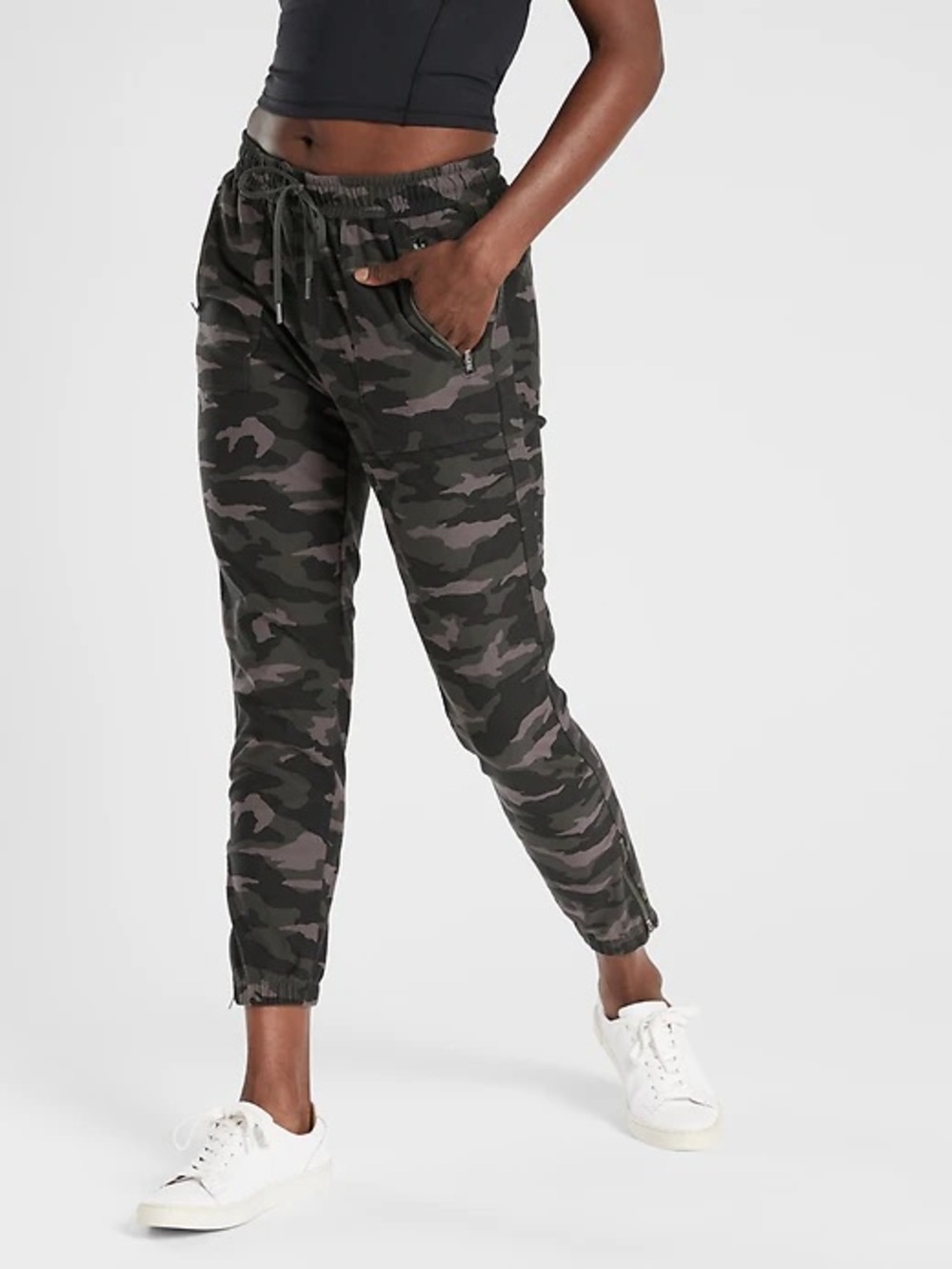 Athleta Camo Farallon Jogger Camo Size 8